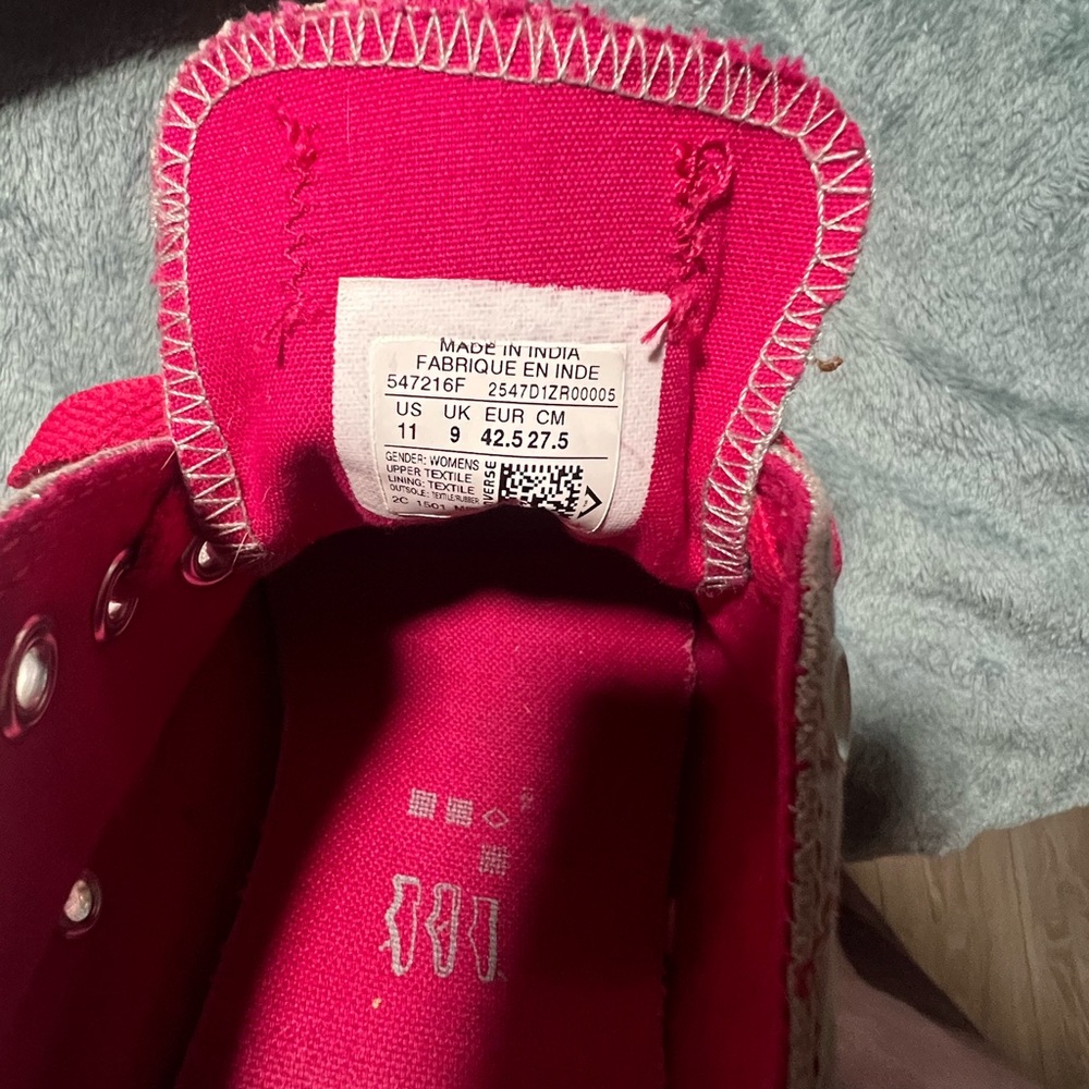 Gray and pink Converse
